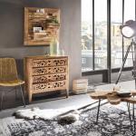 Couchtisch, Platte aus recyceltem Teak, Metallgestell in antikschwarz, 3 Beine, 55 x 55 x 48 cm