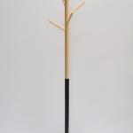 Garderobe aus Holz