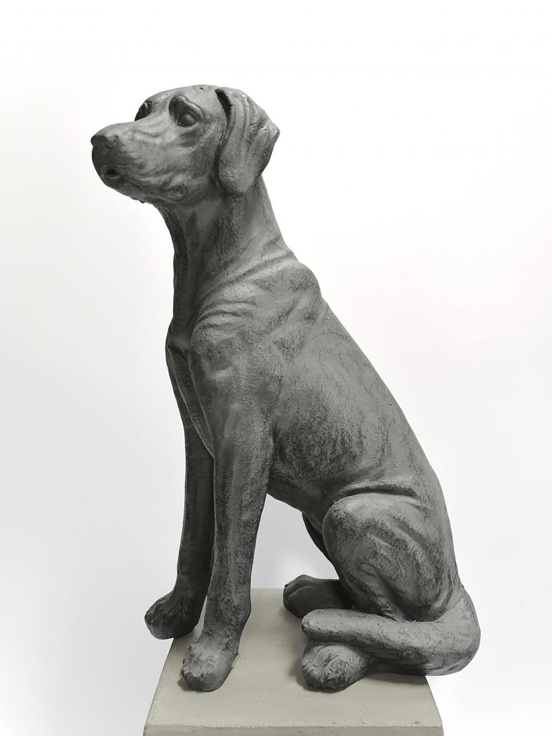 Hund aus Polystone