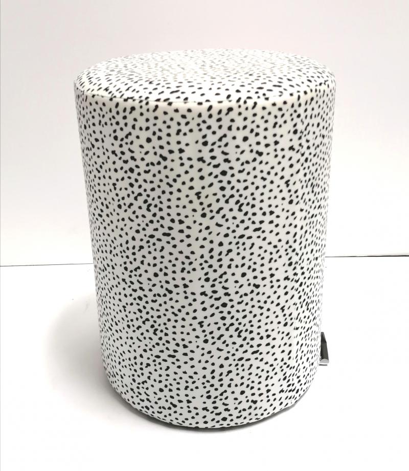 Puff-Hocker, schwarz / weiß