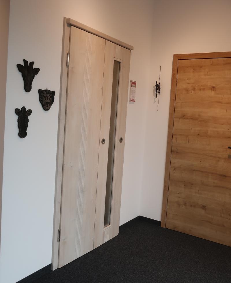 Tier-Köpfe aus Holz